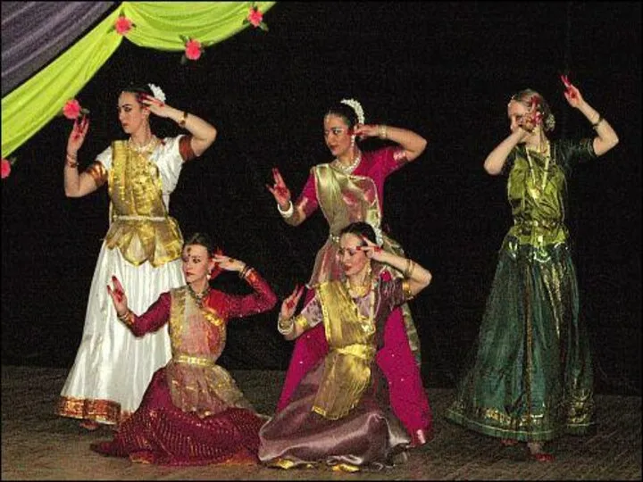 Катхак Катхак. Катхак - это классический танцевальный стиль Северной Индии. Это