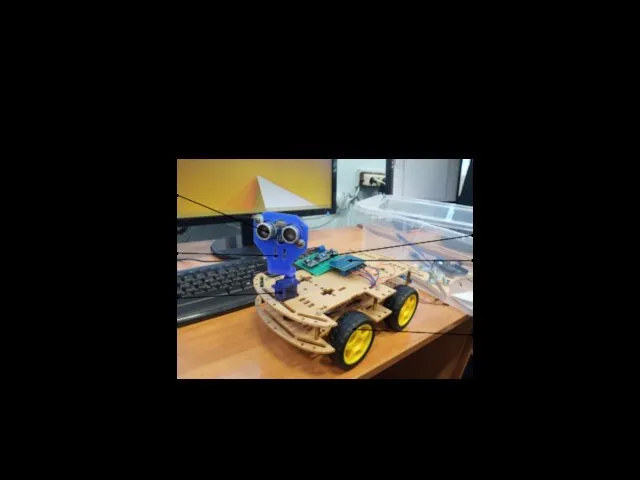 Конструкция робота Датчик расстояния Крепление Сервомотор Двигатели и колеса Драйвер двигателей Arduino Nano