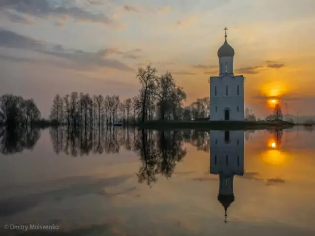 Церковь Покрова на Нерли (XII в.) Церковь Покрова на Нерли построена