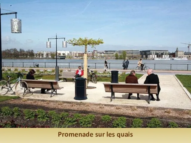 Promenade sur les quais