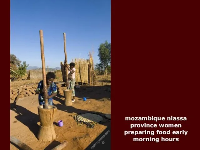 mozambique niassa province women preparing food early morning hours