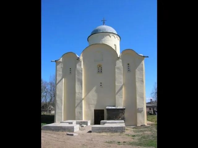 Старая Ладога. Успенская церковь. Западный фасад.